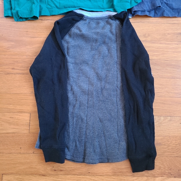 Land's End, H&M & Old navy Boys long sleeve shirt - Picture 10 of 16